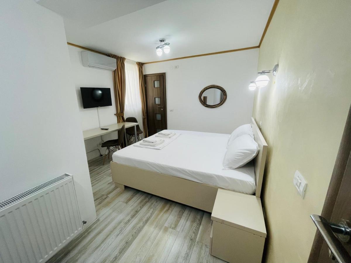 بوخارست Hotel Marina Srl المظهر الخارجي الصورة