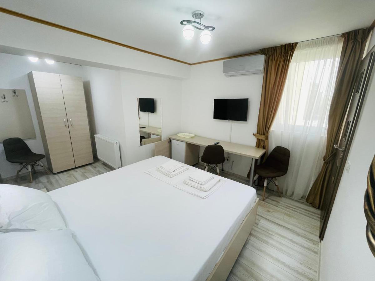 بوخارست Hotel Marina Srl المظهر الخارجي الصورة
