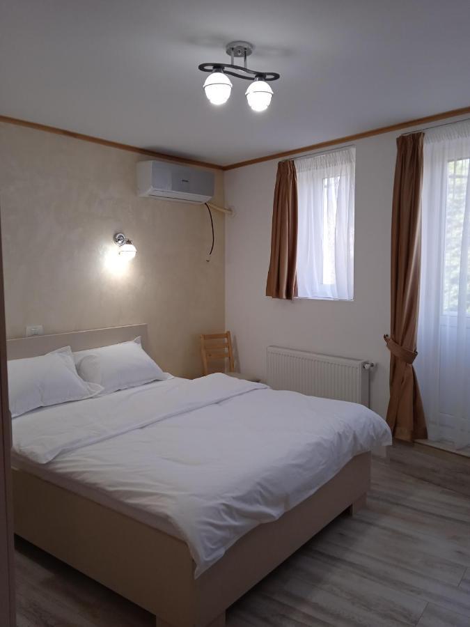 بوخارست Hotel Marina Srl المظهر الخارجي الصورة