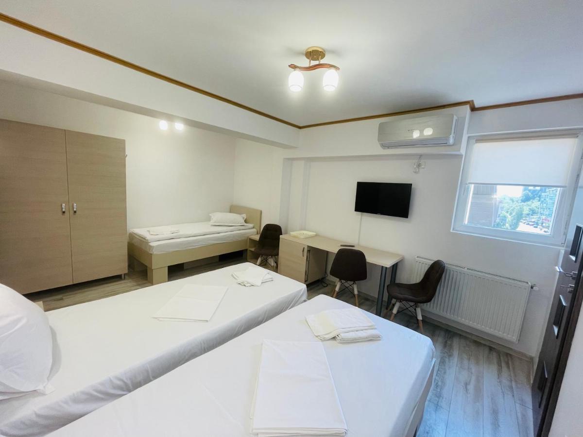 بوخارست Hotel Marina Srl المظهر الخارجي الصورة