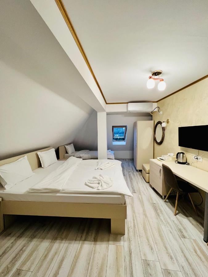 بوخارست Hotel Marina Srl المظهر الخارجي الصورة