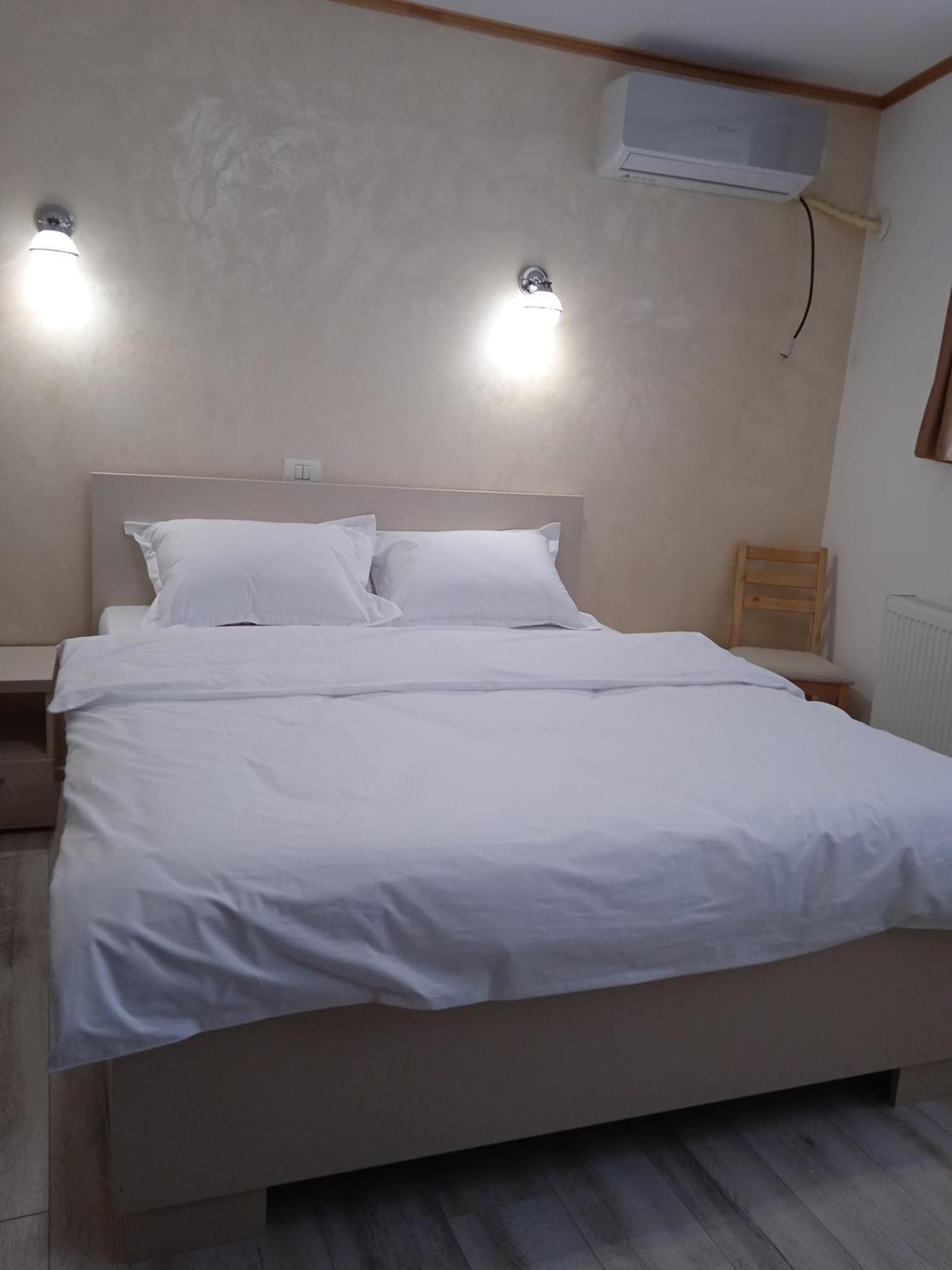 بوخارست Hotel Marina Srl المظهر الخارجي الصورة