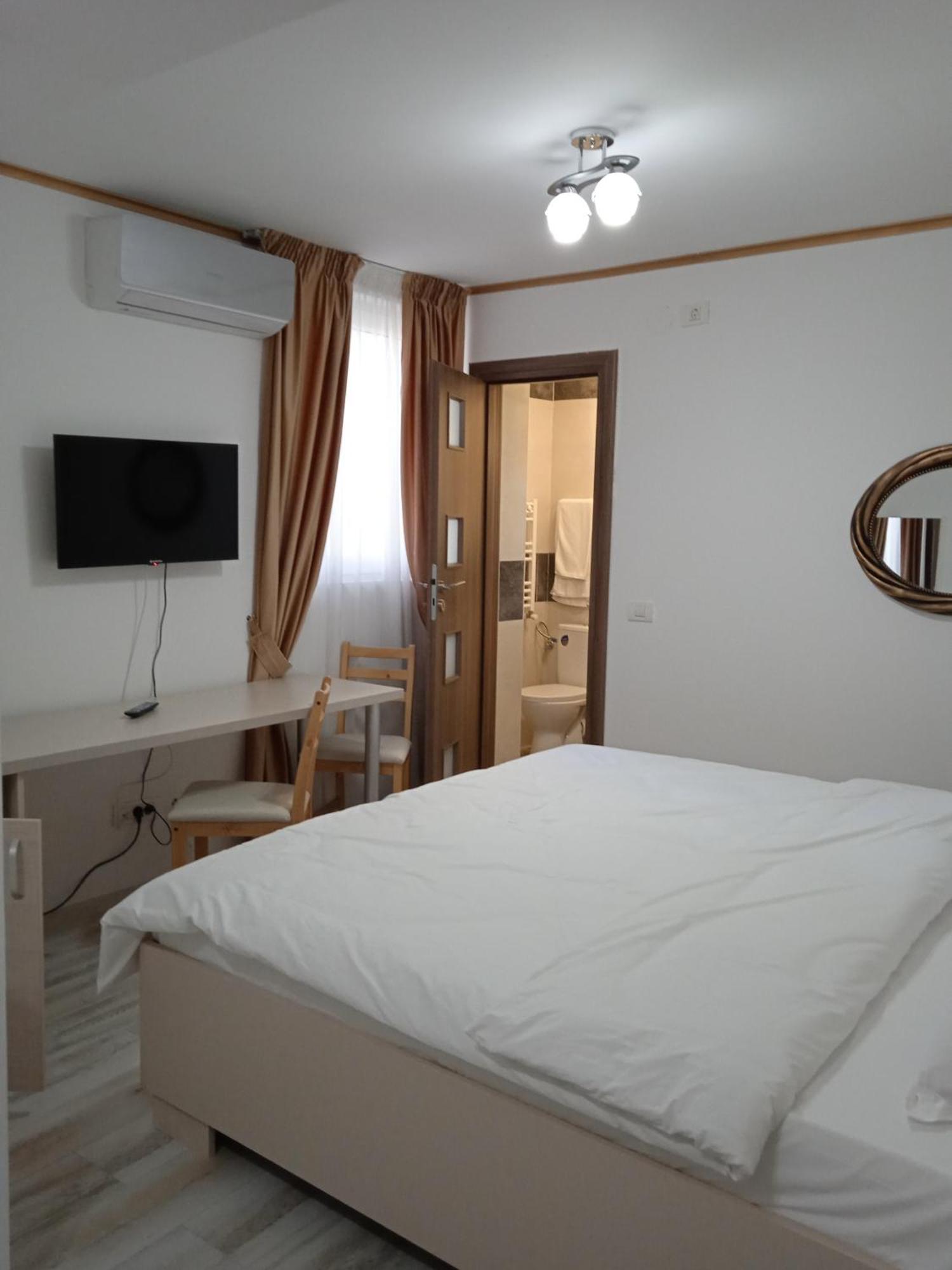 بوخارست Hotel Marina Srl المظهر الخارجي الصورة