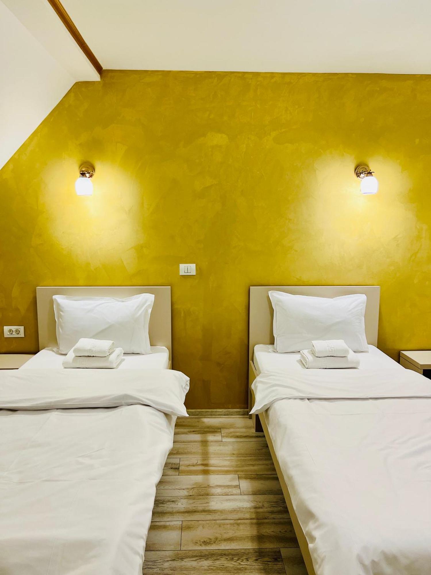 بوخارست Hotel Marina Srl المظهر الخارجي الصورة